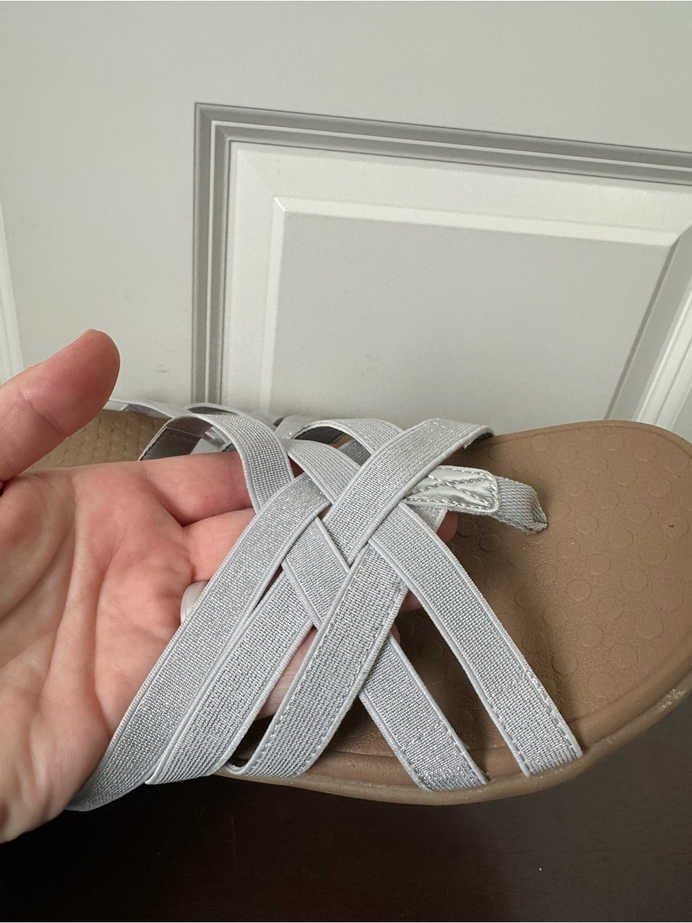 Vionic Women's Stretch Woven Sandals Silver Grey Size 9 Walking Comfort Arch - Picture 7 of 10